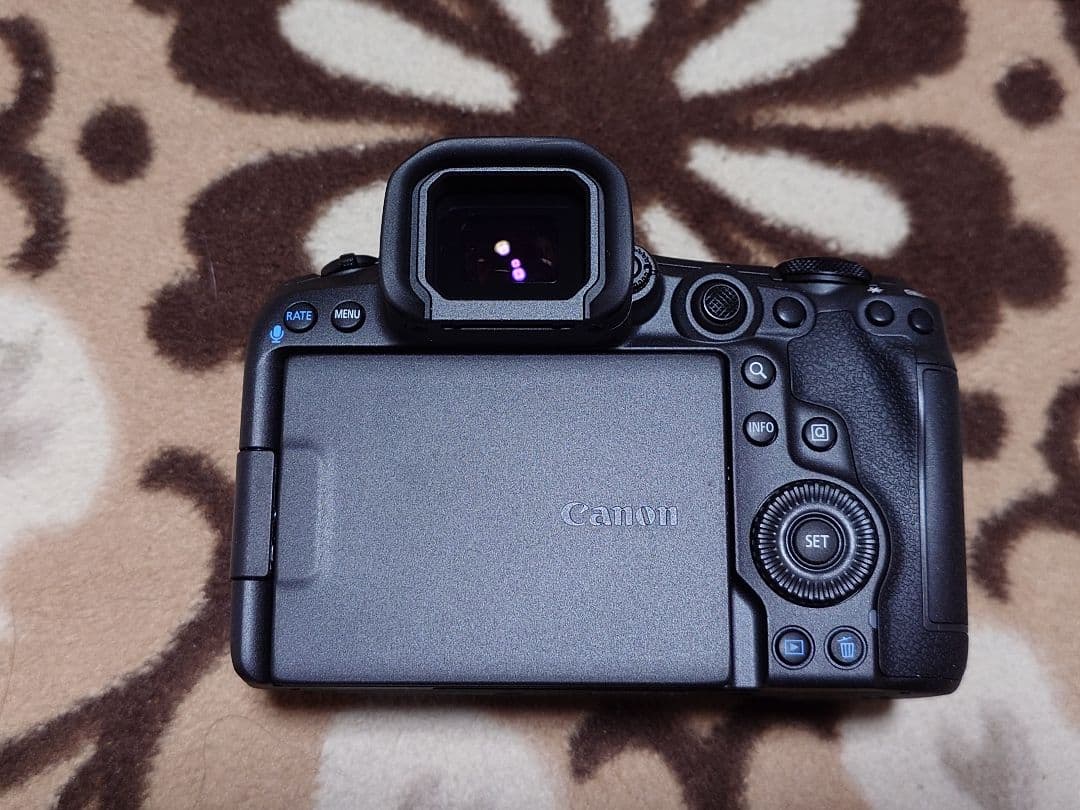 おまけ付　Canon EOS R5 Mark II 本体
