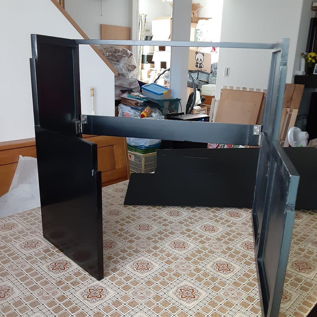 黒塗り飾り棚(二段・組み立て式)