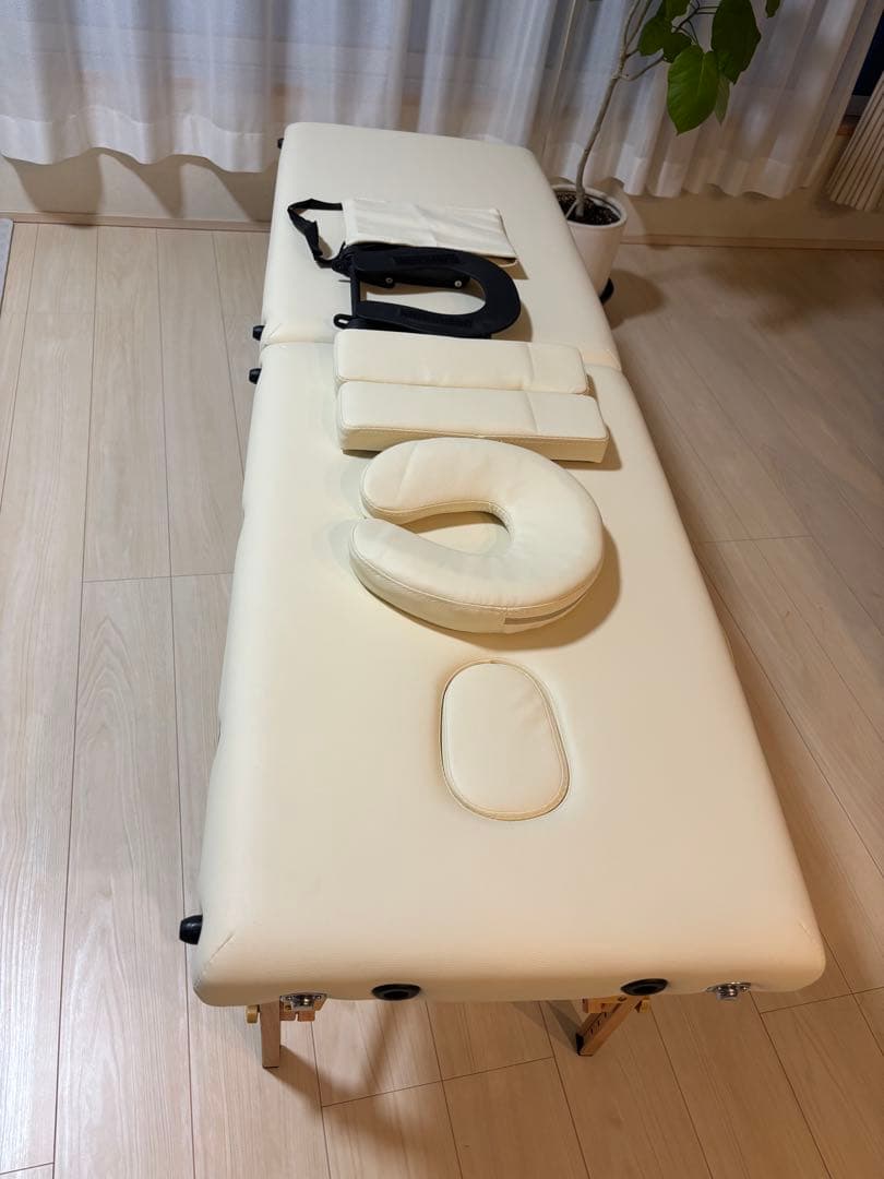 引き取り限定　マッサージベッド 施術ベッド　折りたたみ 持ち運び