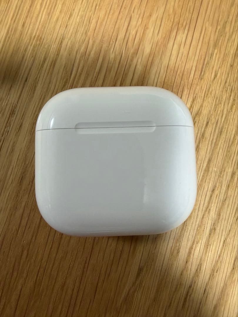 【使用2回のみ美品・定価29800円】AirPods4（ノイズキャンセル有）箱付
