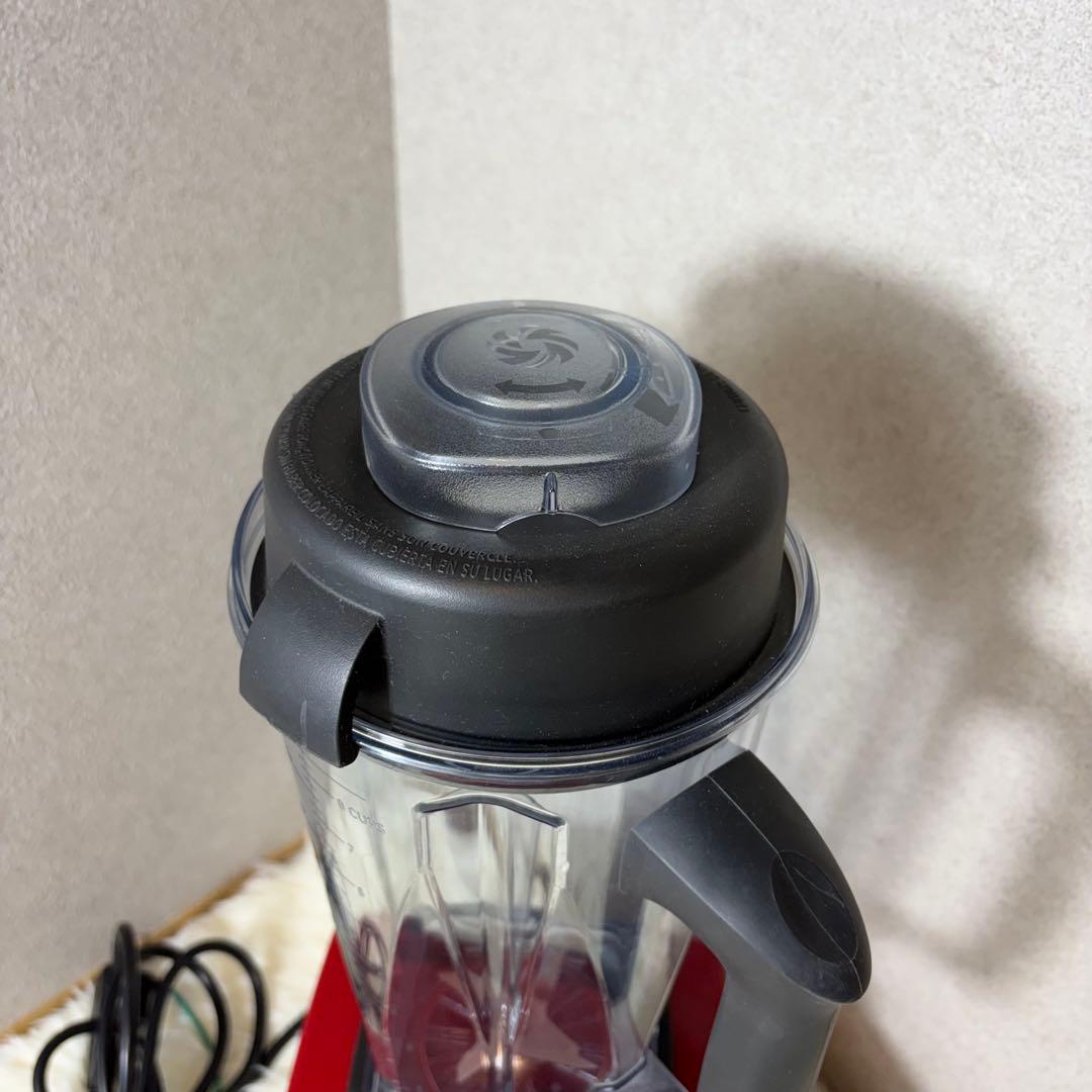 【極美品】VITAMIX バイタミックス VM0111 レッド 付属品多数