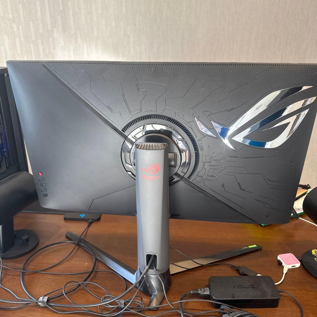 ROG Swift PG32UQ 4Kモニター 本体