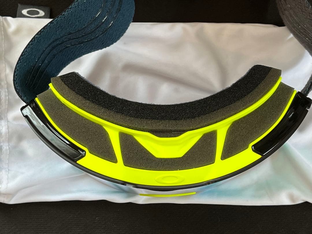 OAKLEY FALL LINE プリズム レンズ スノーゴーグル