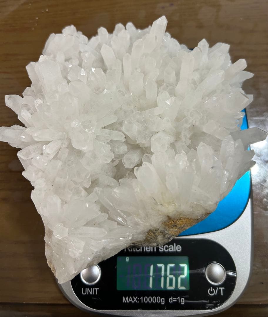 ★高品質 水晶クラスター♡四川省産　超ビックサイズ❤︎ 1.7kg★