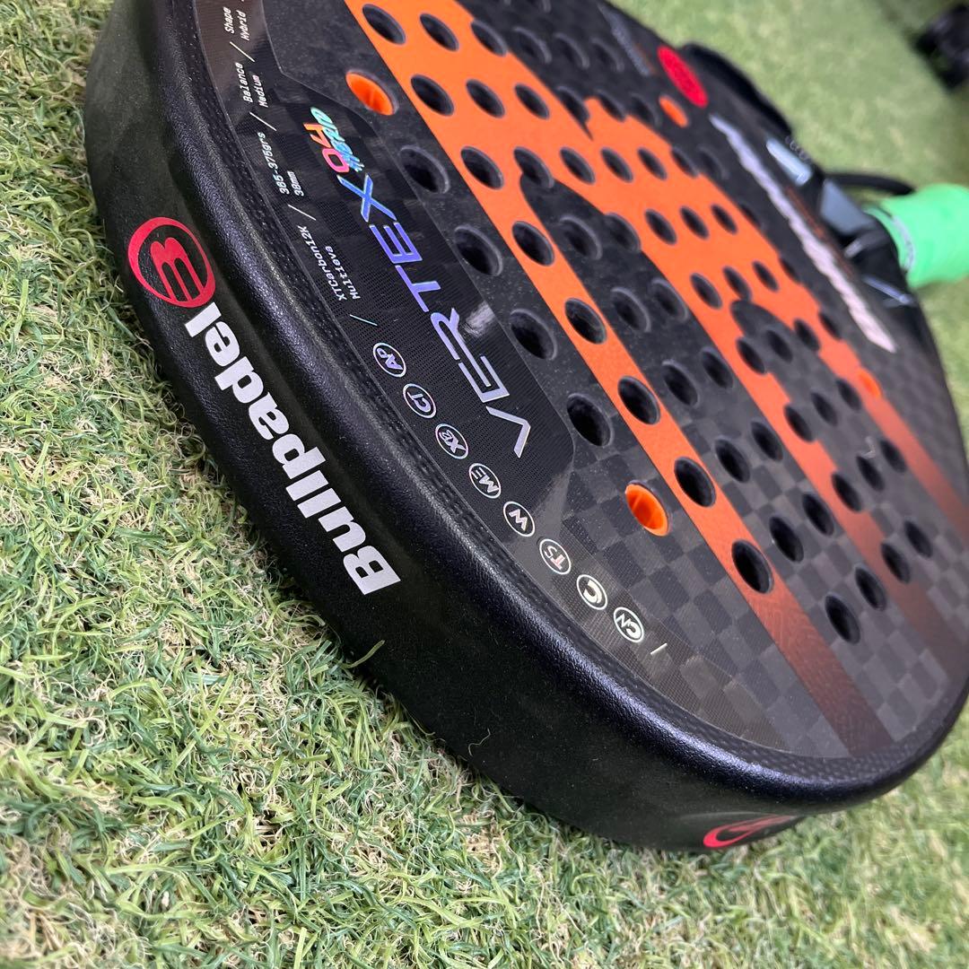 再値下！Bullpadel VERTEX04 hybrid パデルラケッ2025