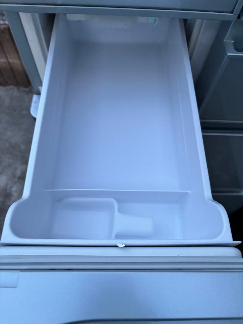 【宮城発】引取限定 近隣配達可能 HITACHI 冷蔵庫 R-C5700