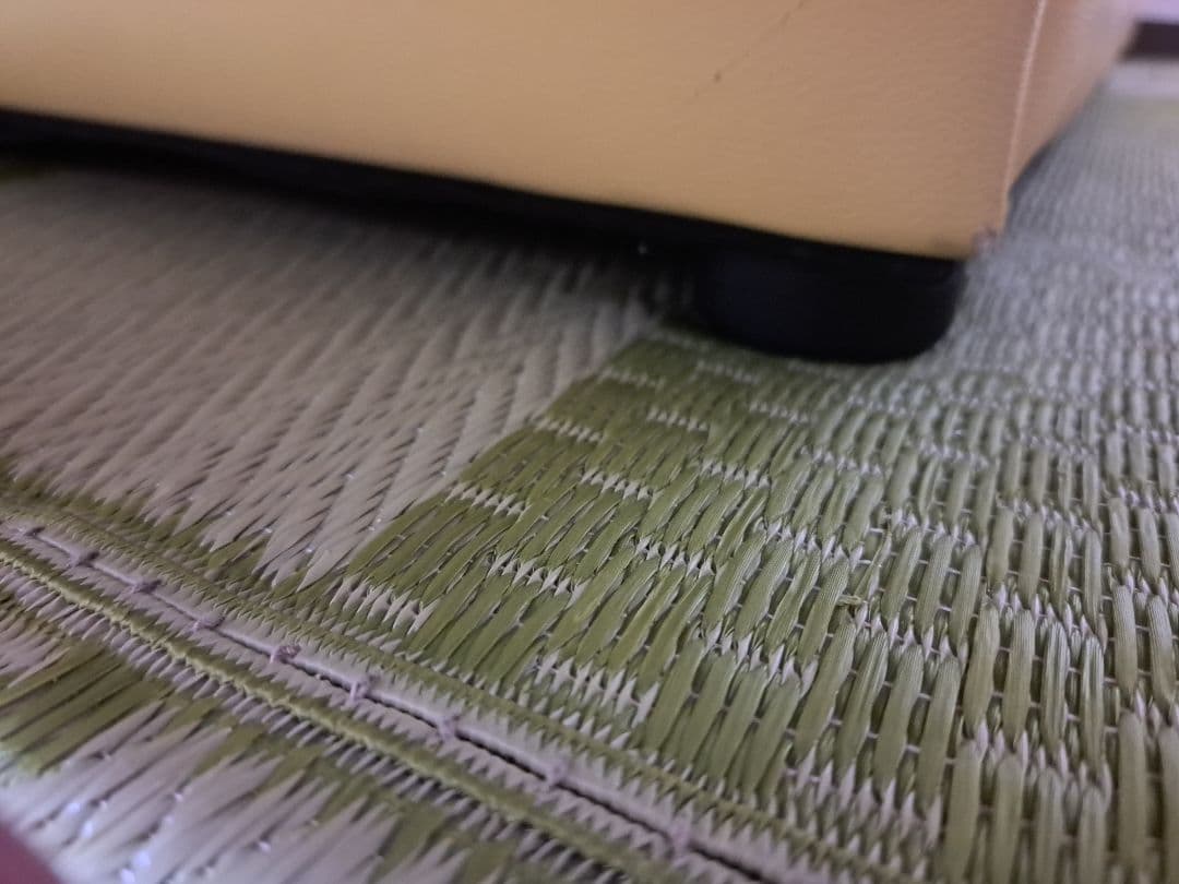 クリームイエロー色 合成皮革 ソファベット