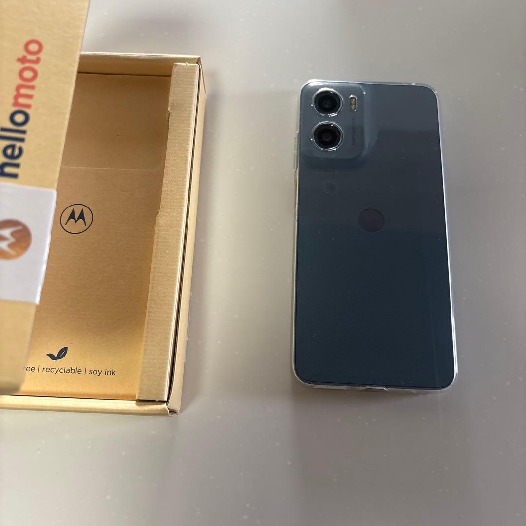 スマートフォン　moto g05