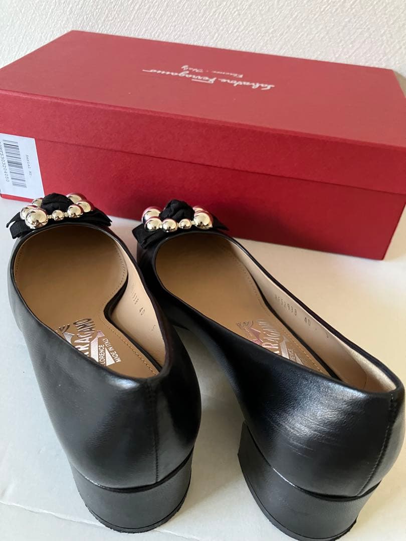 レア！フェラガモ パンプス シルバー金具 カーフレザー フラットシューズ　5