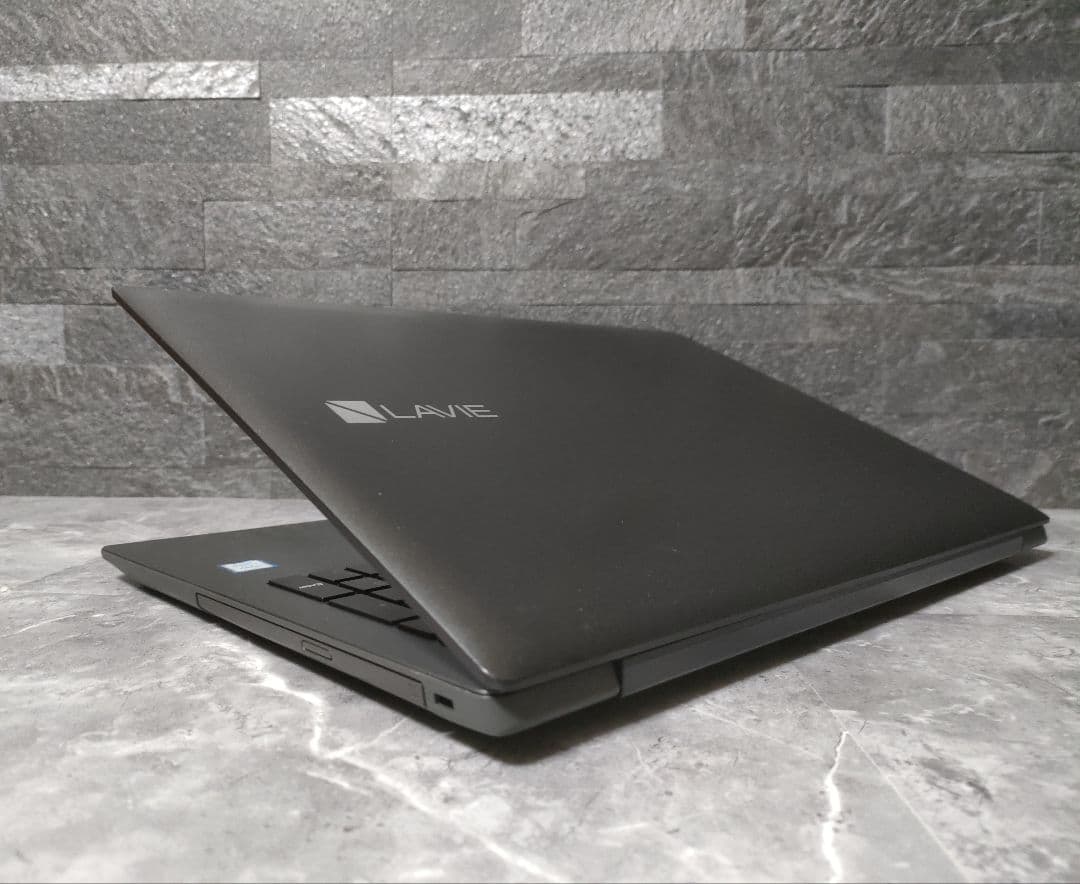 ✨LAVIE✨corei7✨第8世代✨メモリ12GB✨新品SSD256GB✨