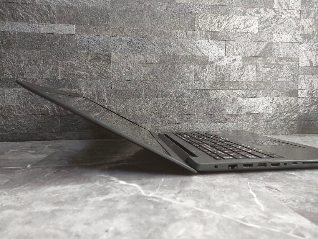 ✨LAVIE✨corei7✨第8世代✨メモリ12GB✨新品SSD256GB✨