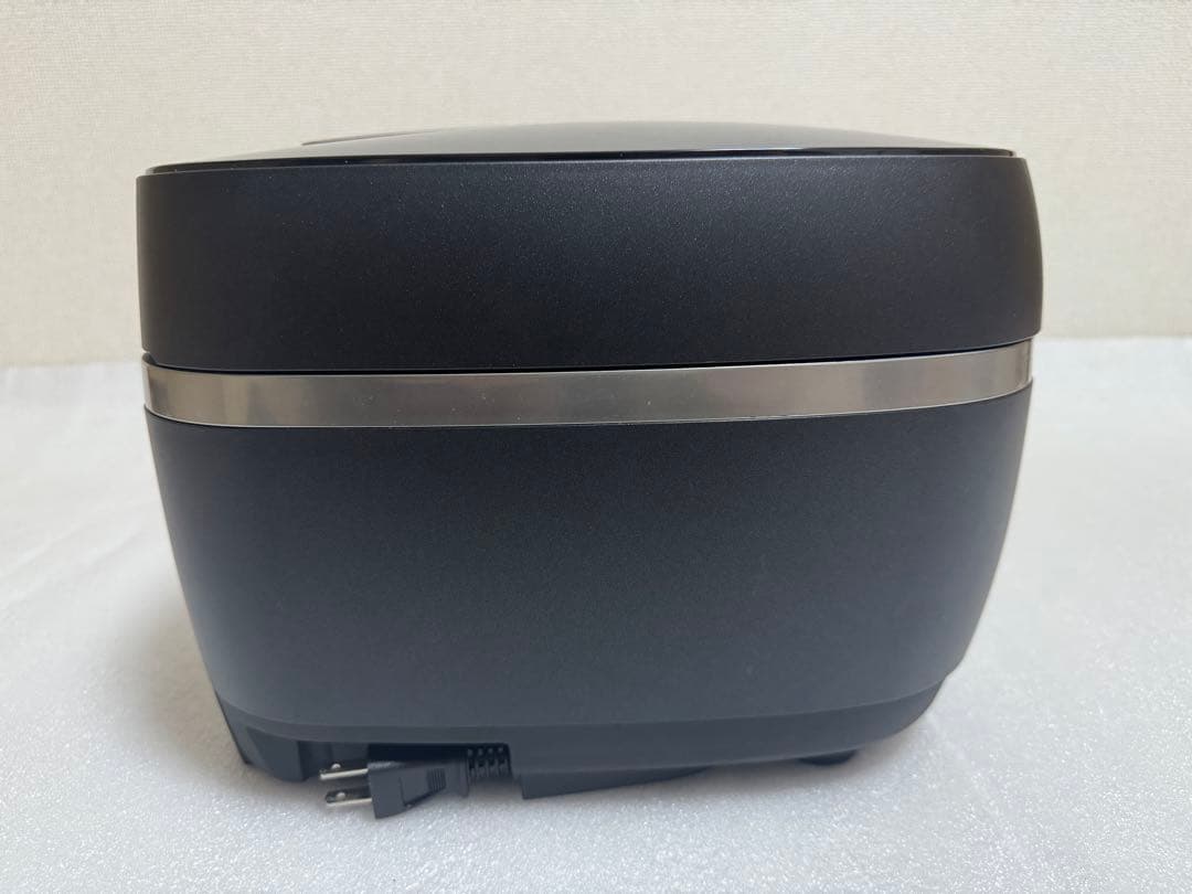 タイガーTIGER 圧力　IH炊飯器 JPX-102X