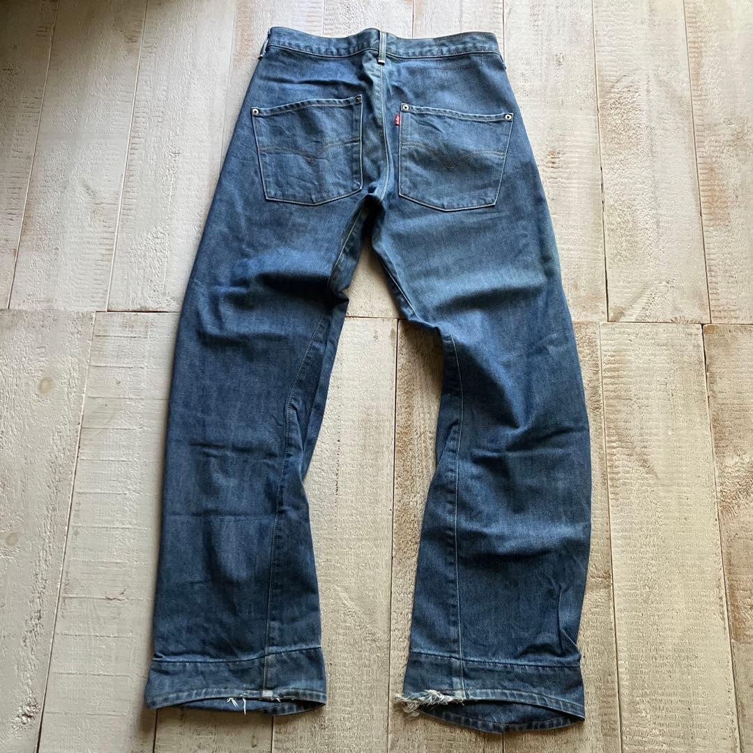 リーバイス ENGINEERED JEANS RELAXED 31 立体裁断