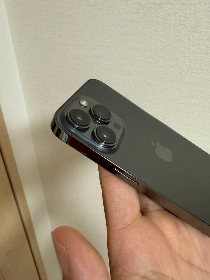 B*様 iPhone13pro 512GB