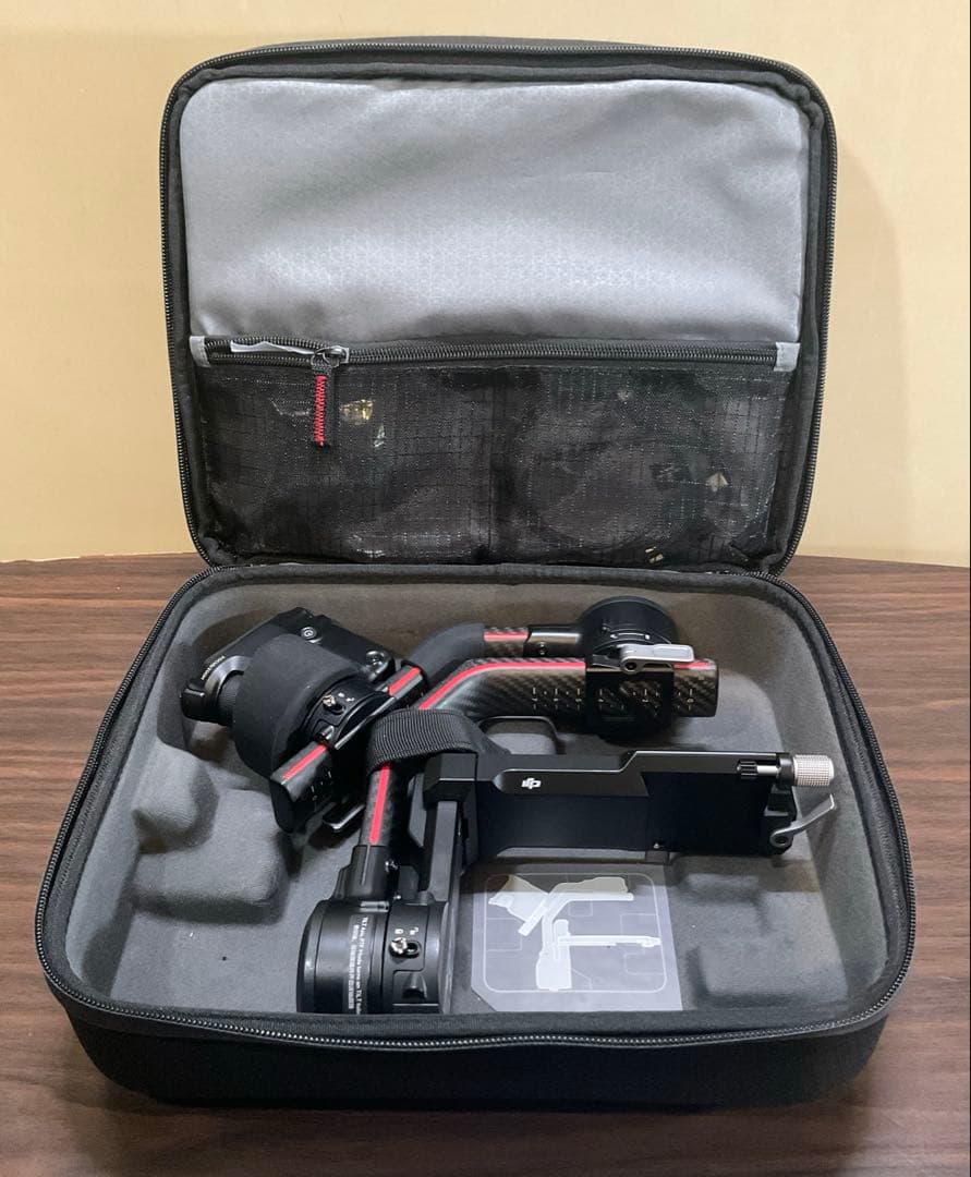 DJI RS2 PRO（カメラスタビライザー）