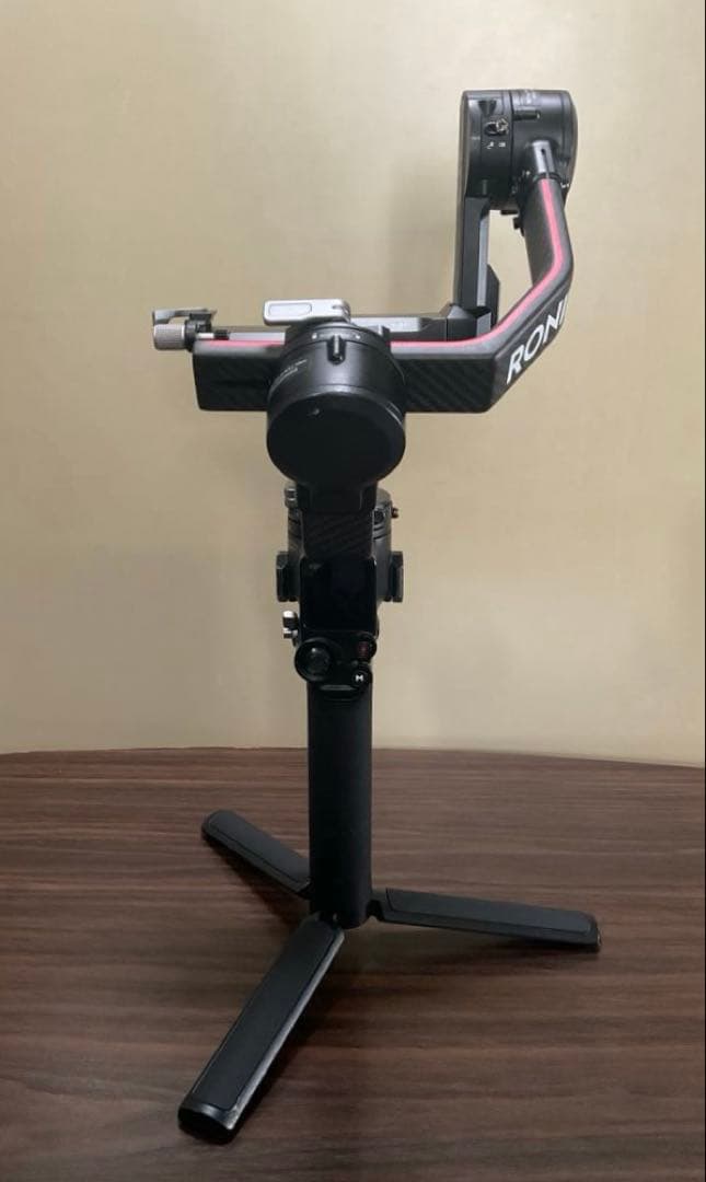 DJI RS2 PRO（カメラスタビライザー）