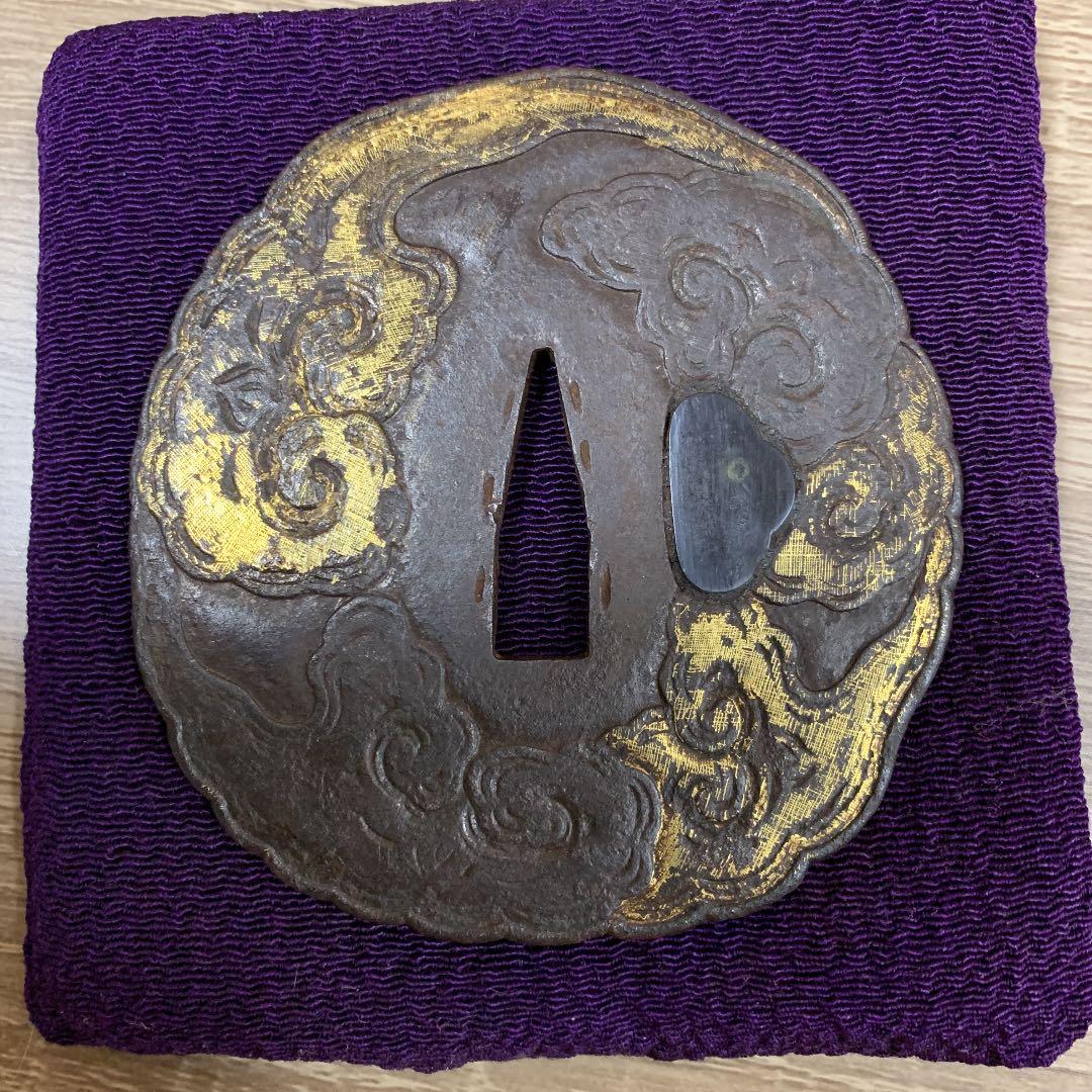 鍔　金雲象嵌