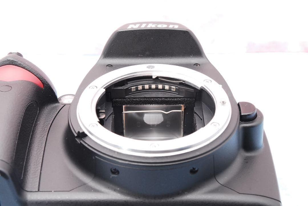 Nikon D40✨一眼レフカメラ✨S数少✨望遠レンズ付Wレンズ✨入門モデル