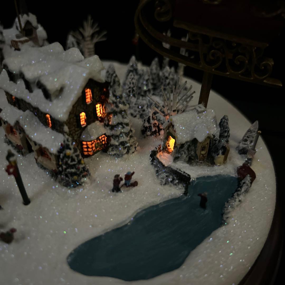 ★トーマスキンケード クリスマス サンタ＆トナカイ オルゴール ライトアップ