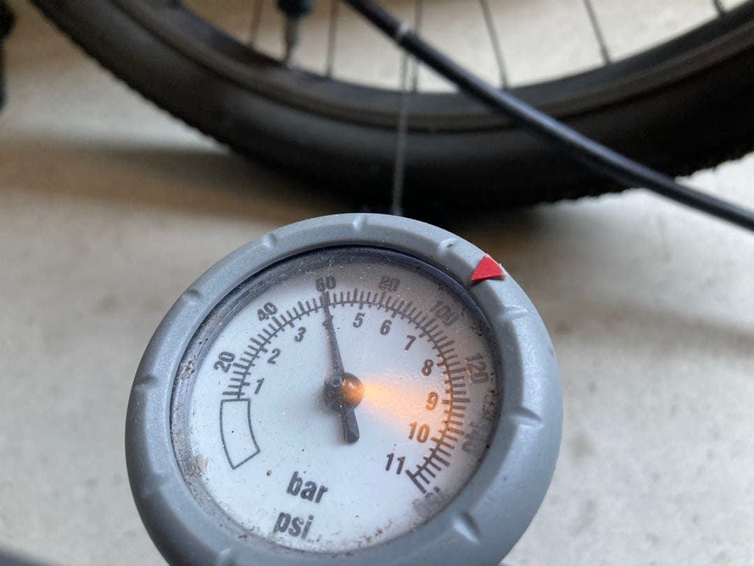 26インチMTB前後タイヤホイール（リア7速フリー、米式バルブアダプタ）セット