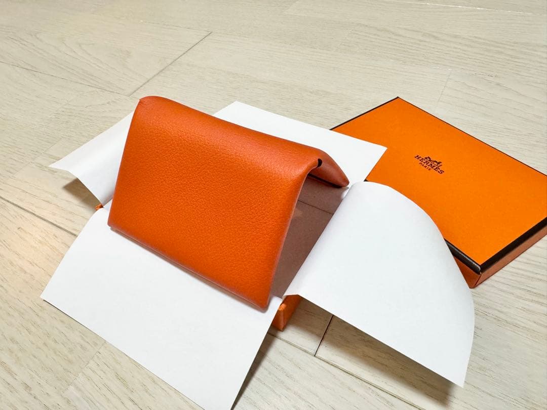 【新品未使用】HERMES ガルヴィ　カラー：フー(オレンジ系)