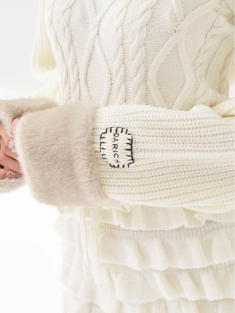 【新品タグ付き】Darich フリルニットコンビネゾン アイボリー F