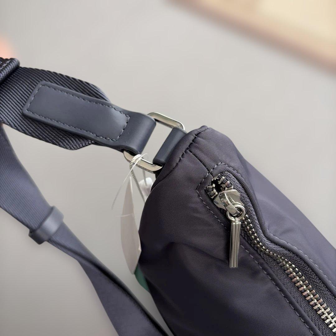 サムソナイト ネイビー ハーフムーン ショルダーバッグ 新品タグ付