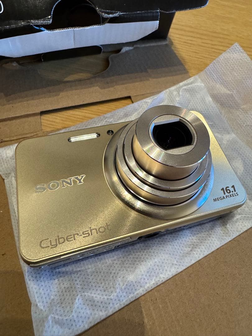 デジタルカメラ SONY Cyber shot DSC-W570