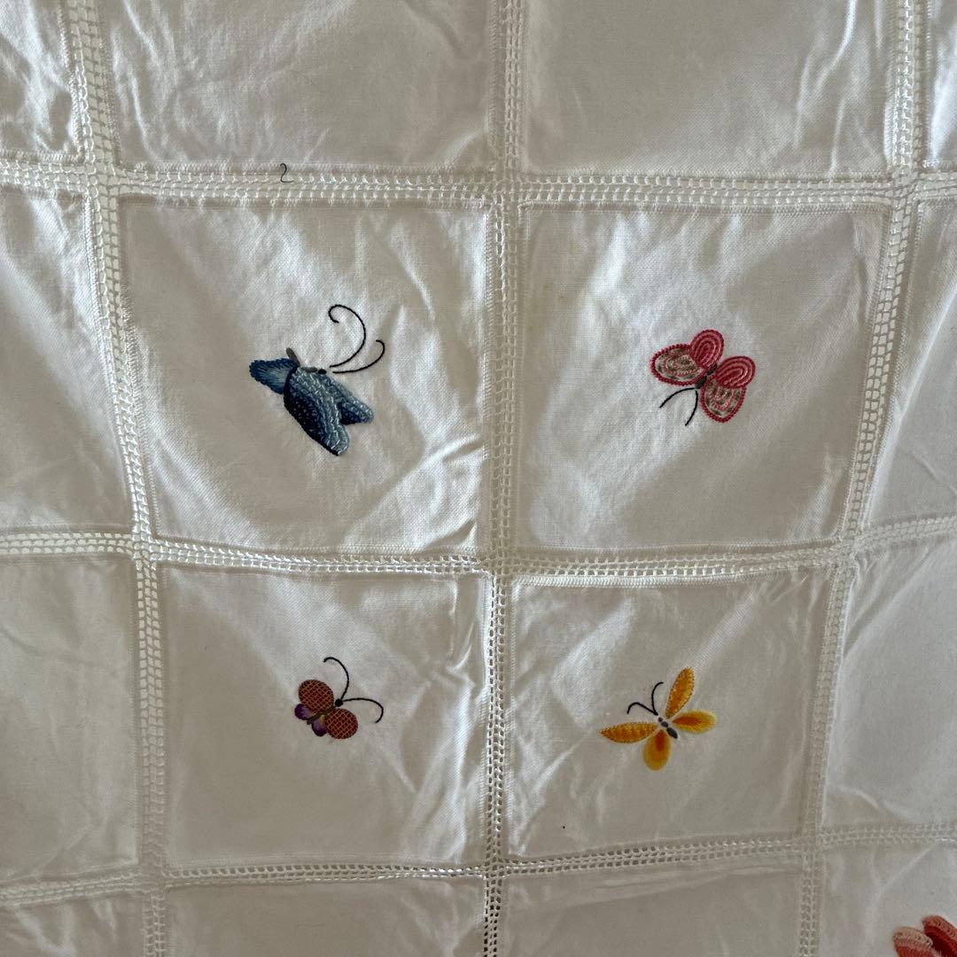 フランスアンティーク　刺繍ちょうちょレース
