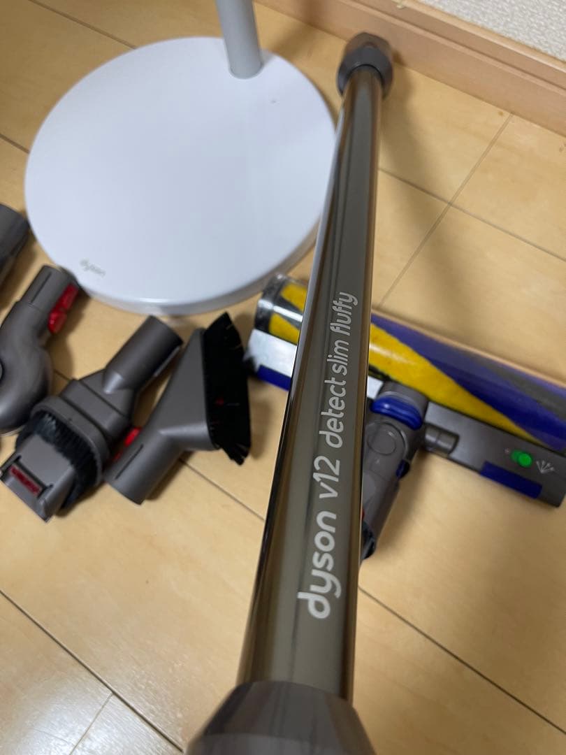 【美品】Dyson V12 SV20Detect Slim コードレス掃除機