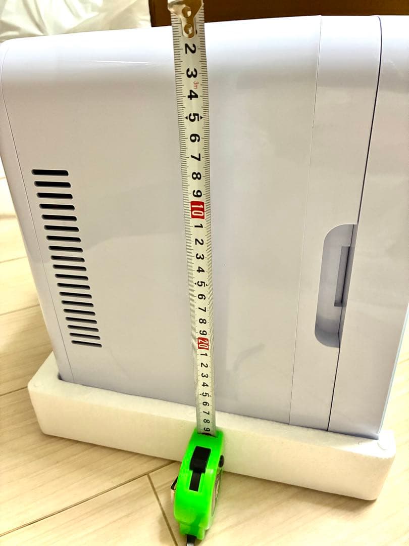 ミニ冷蔵庫 小型 冷蔵庫8L LED