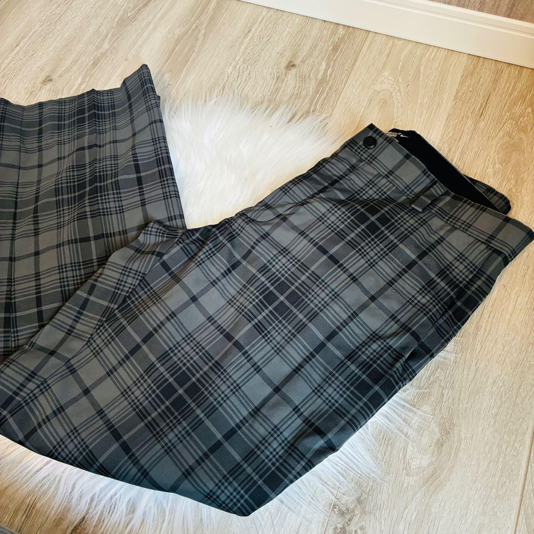 未使用級　NIKE GOLF ナイキゴルフ　タイガーウッズ　チェック　ロゴ刺繍