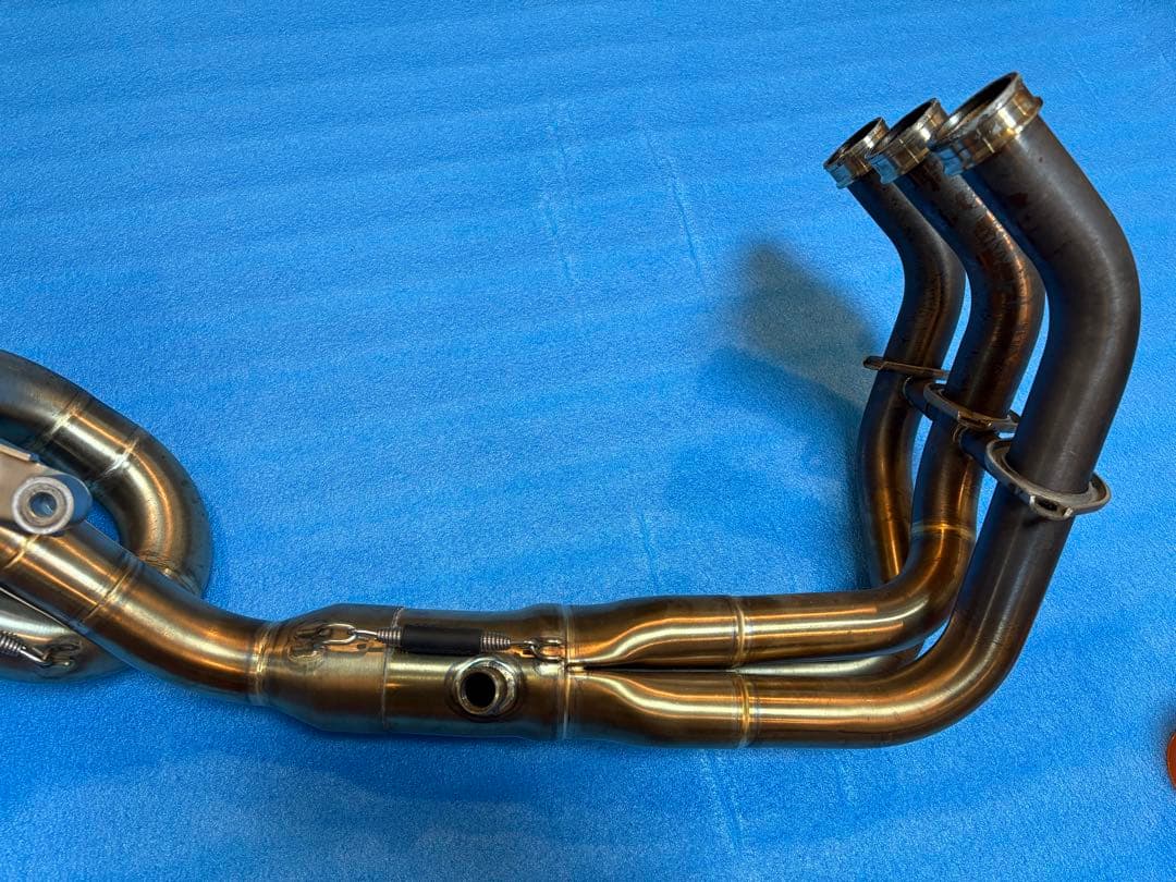 アクラポビッチ MT-09 XSR900フルエキゾーストマフラー【取付説明書付】