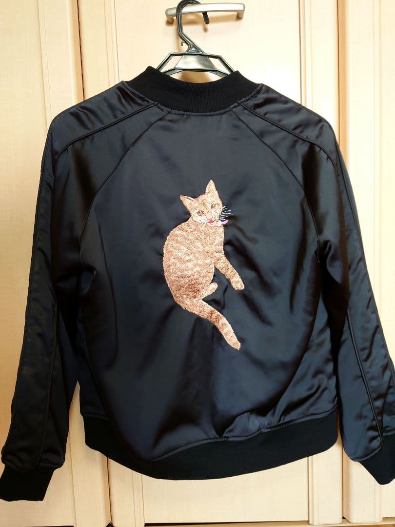 かおりん★ mmts 猫刺繍リバーシブルスカジャン レディース 黒