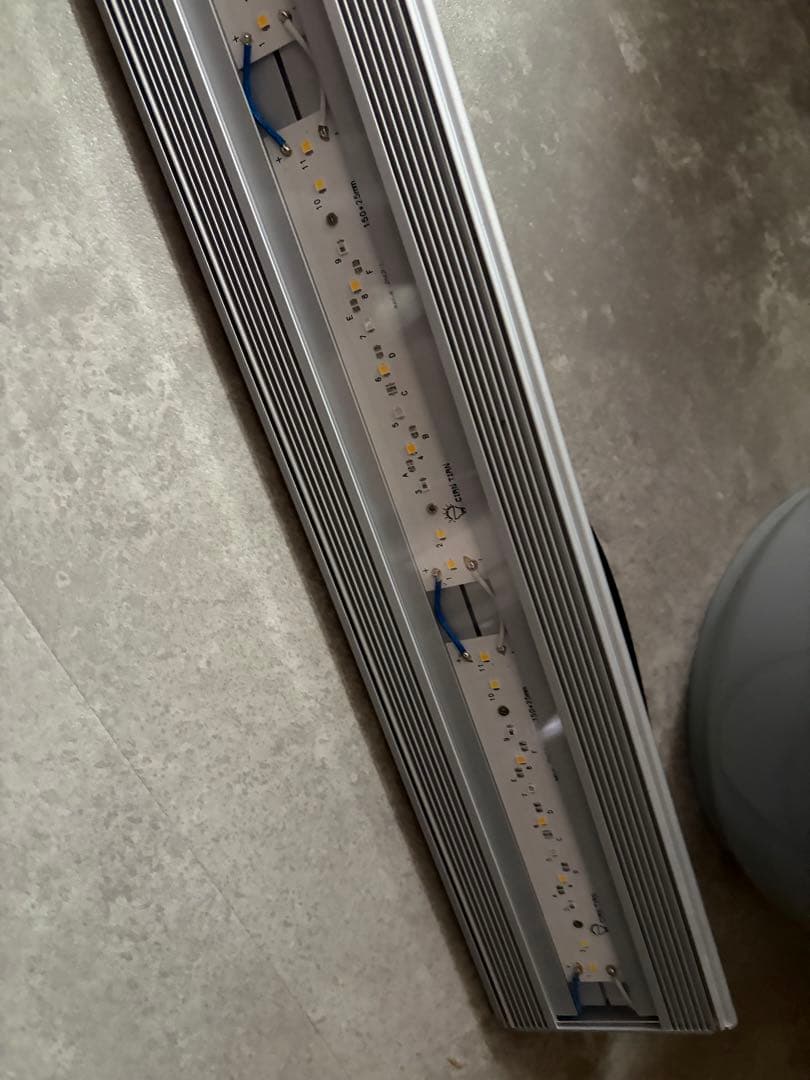 アクロ　トライアングルグロウ　90cm 水槽ライト