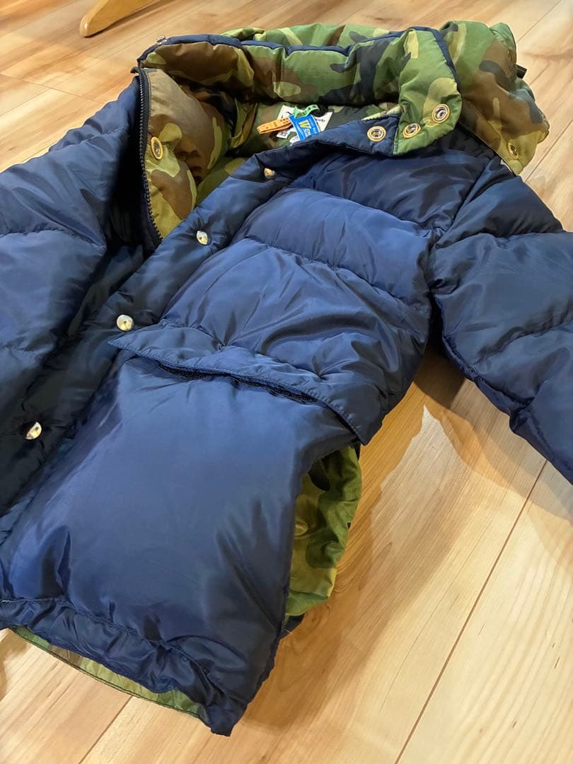 【美品】クレセントダウンワークスネイビー ダウンジャケット 迷彩裏地【入手困難】