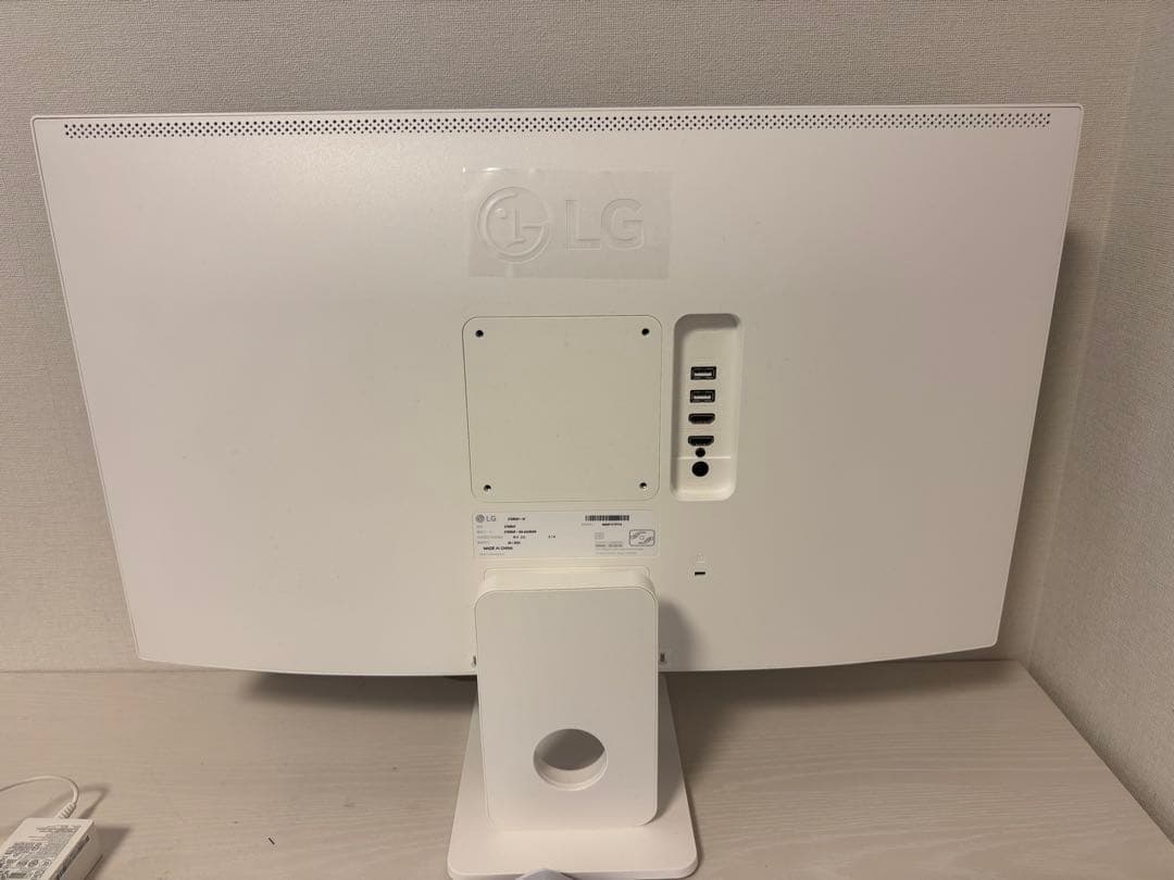 LG 27SR50F-W Smart Monitor 27インチ