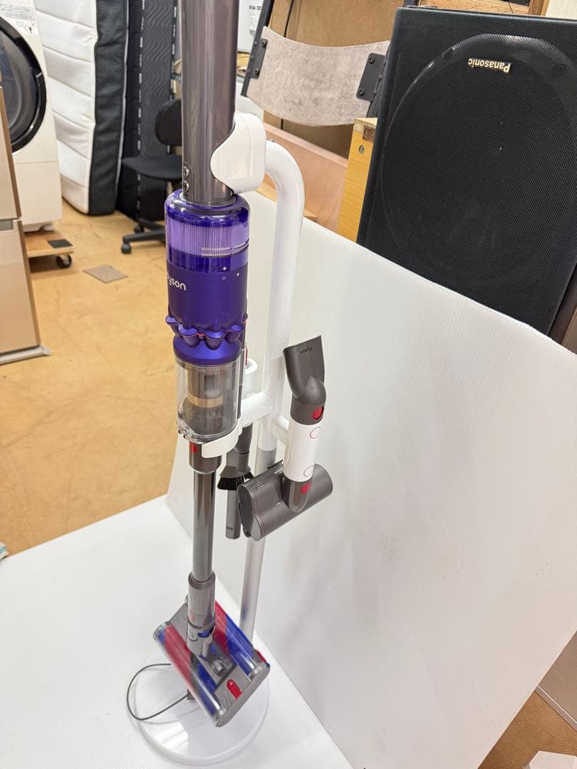 ダイソン コードレススティッククリーナー SV19