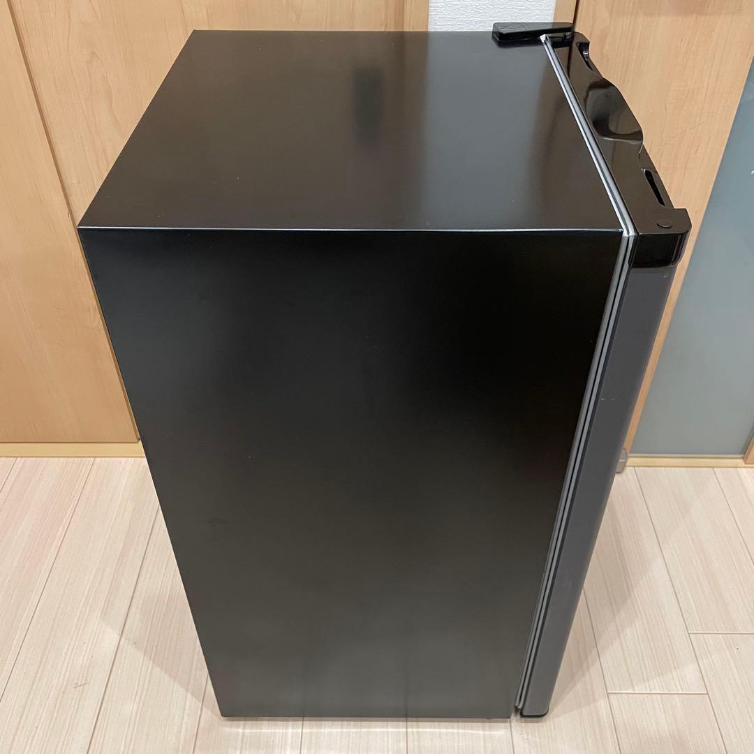 マクスゼン 60L 1ドア 前開き冷凍庫 右開き JF060HM01WH 23年