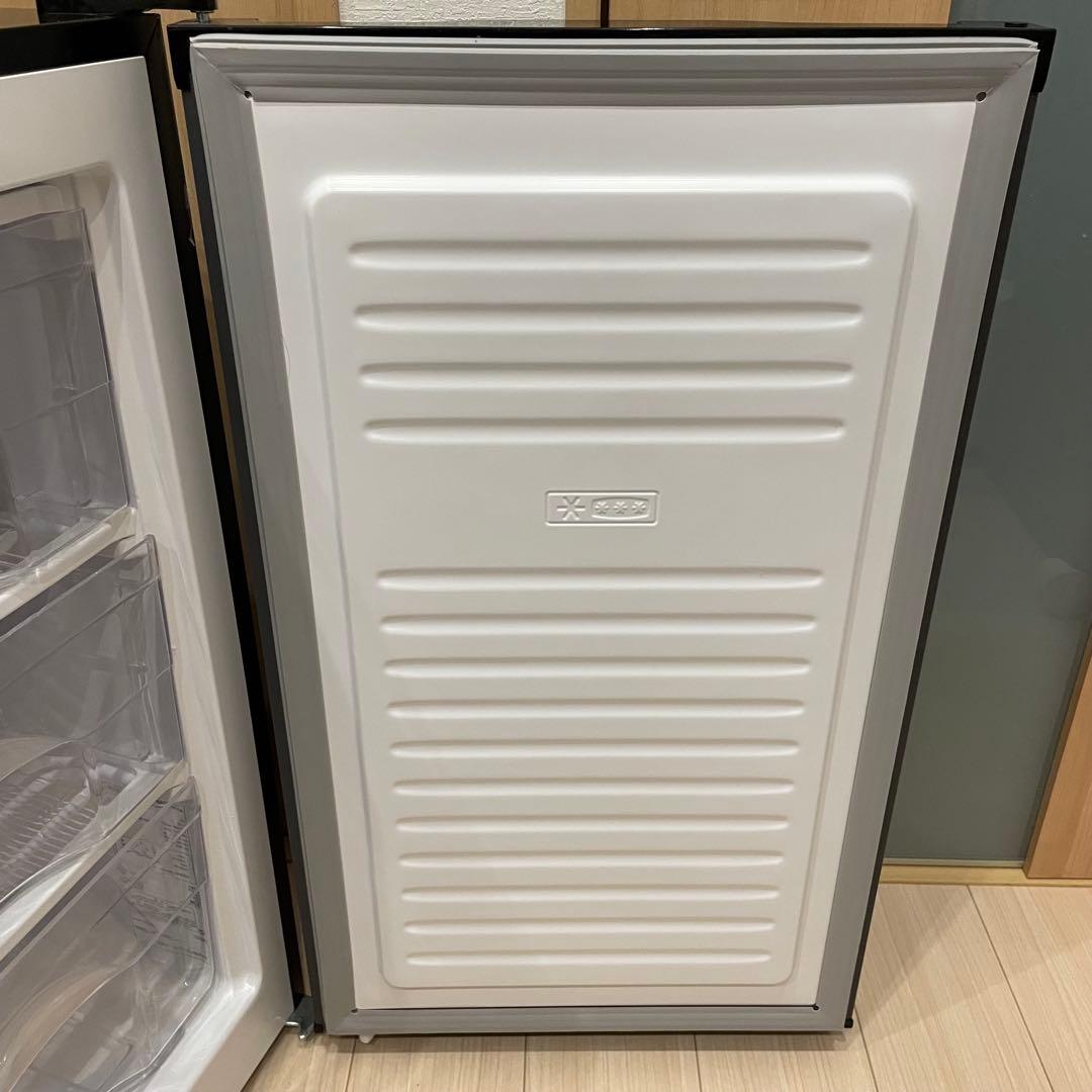 マクスゼン 60L 1ドア 前開き冷凍庫 右開き JF060HM01WH 23年