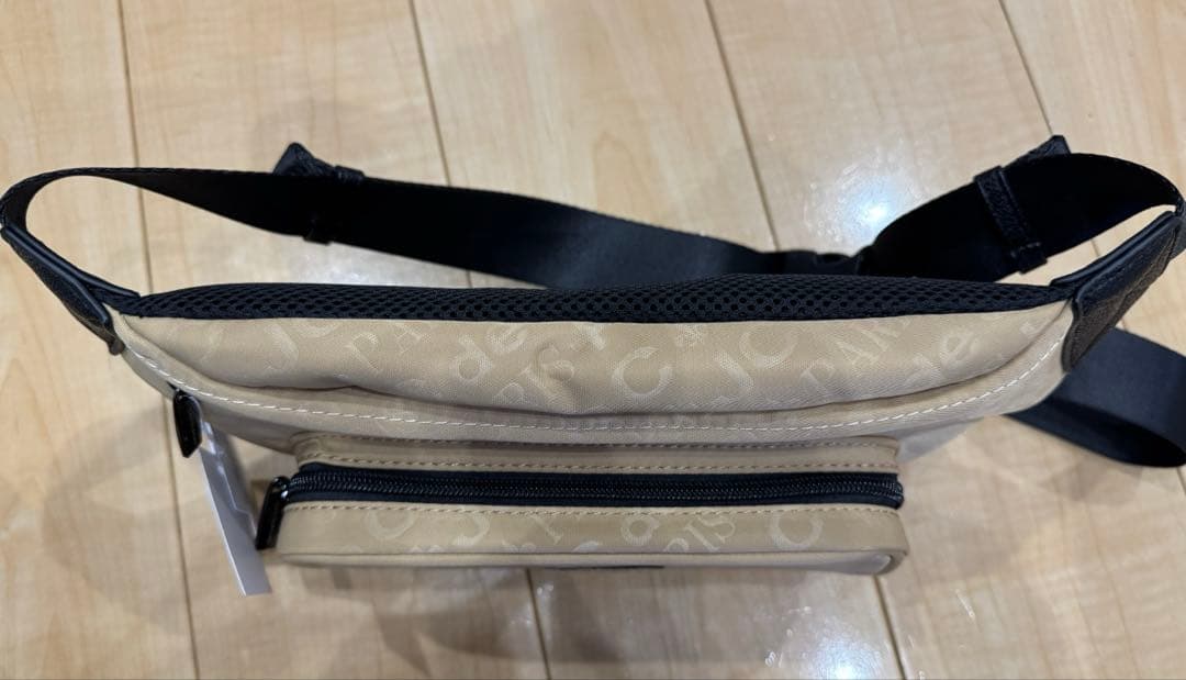 カステルバジャック ボディーバッグ