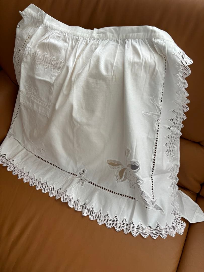 サエラ　エプロン