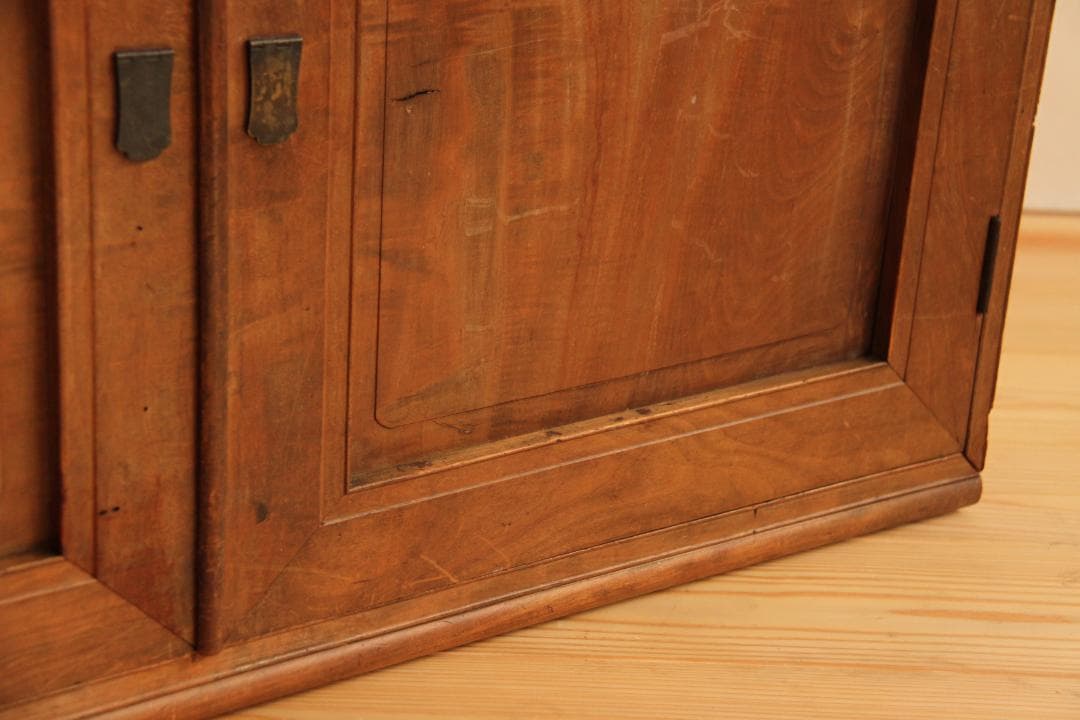 棚　引き戸　木製　収納棚　高さ54㎝　アンティーク　レトロ　古家具