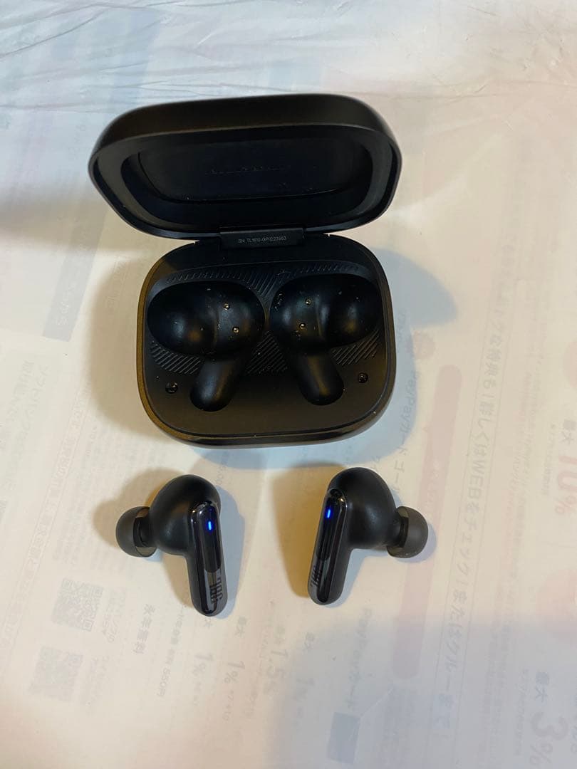 【美品】JBL LIVE BEAM 3 ワイヤレスイヤホン ブラック