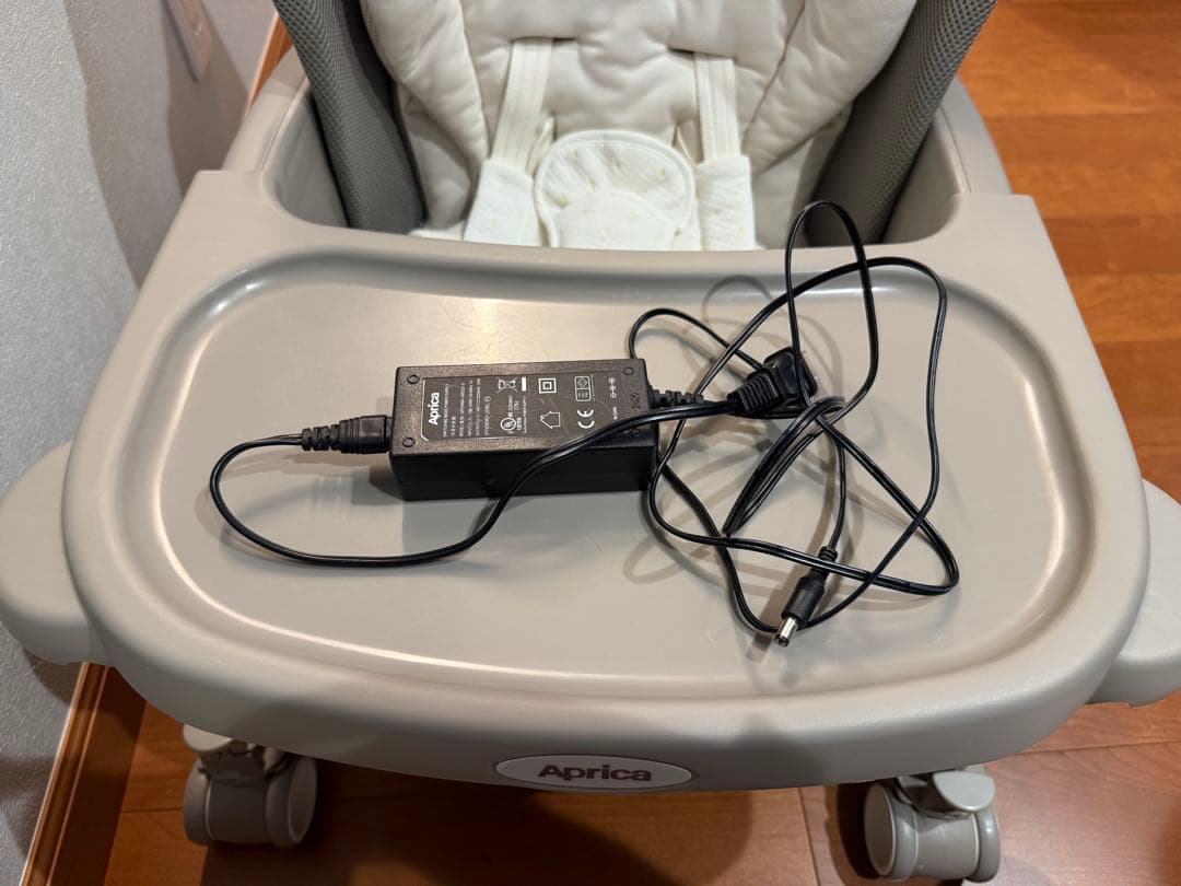 【Aprica】美品ハイローベッド&チェア ユラリズムオート