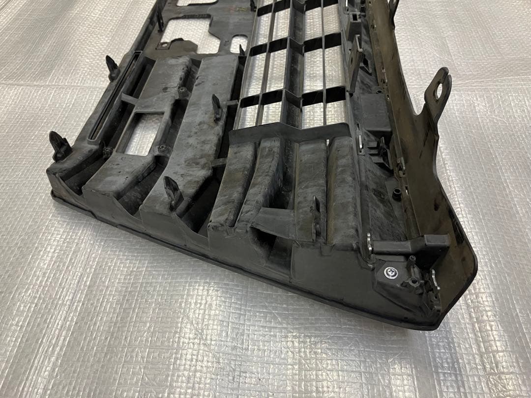 ♦︎トヨタ　ヴォクシー80後期フロントバンパーロアグリル★ブラック★