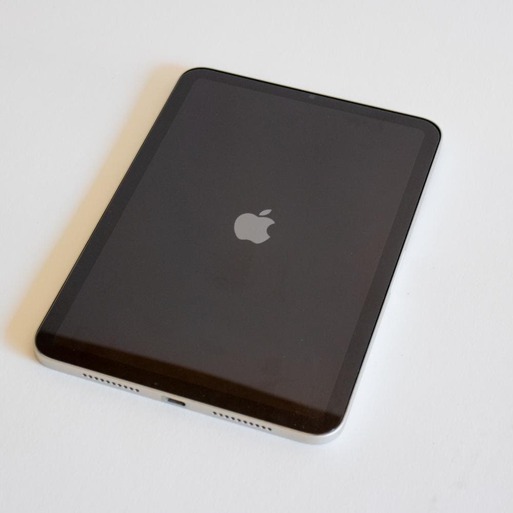 iPad mini　第6世代　64GB　Wi-Fiモデル　スターライト　美品