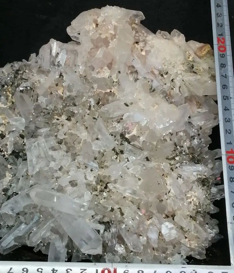水晶 エピドート 共生クラスター（グリーントルマリン）5.6kg ーtot017