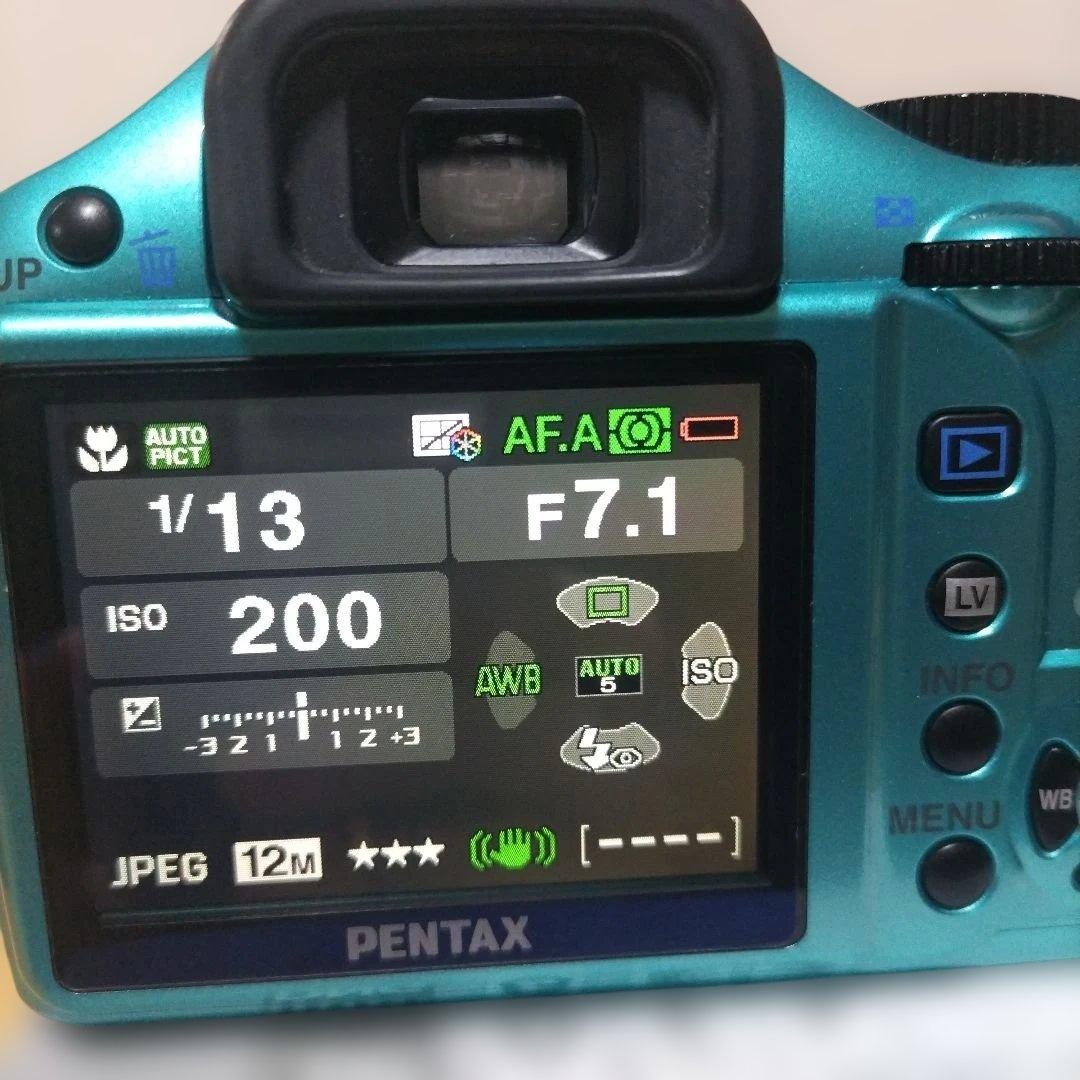 美品　PENTAX K-x レンズキット　ライトグリーン　希少カラー　単三電池