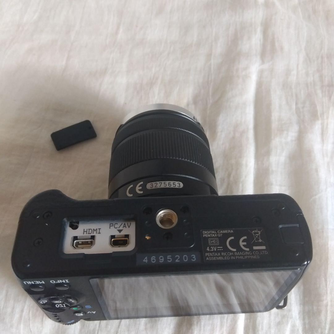 ペンタックス　ミラーレス一眼Q7　ダブルズームキット